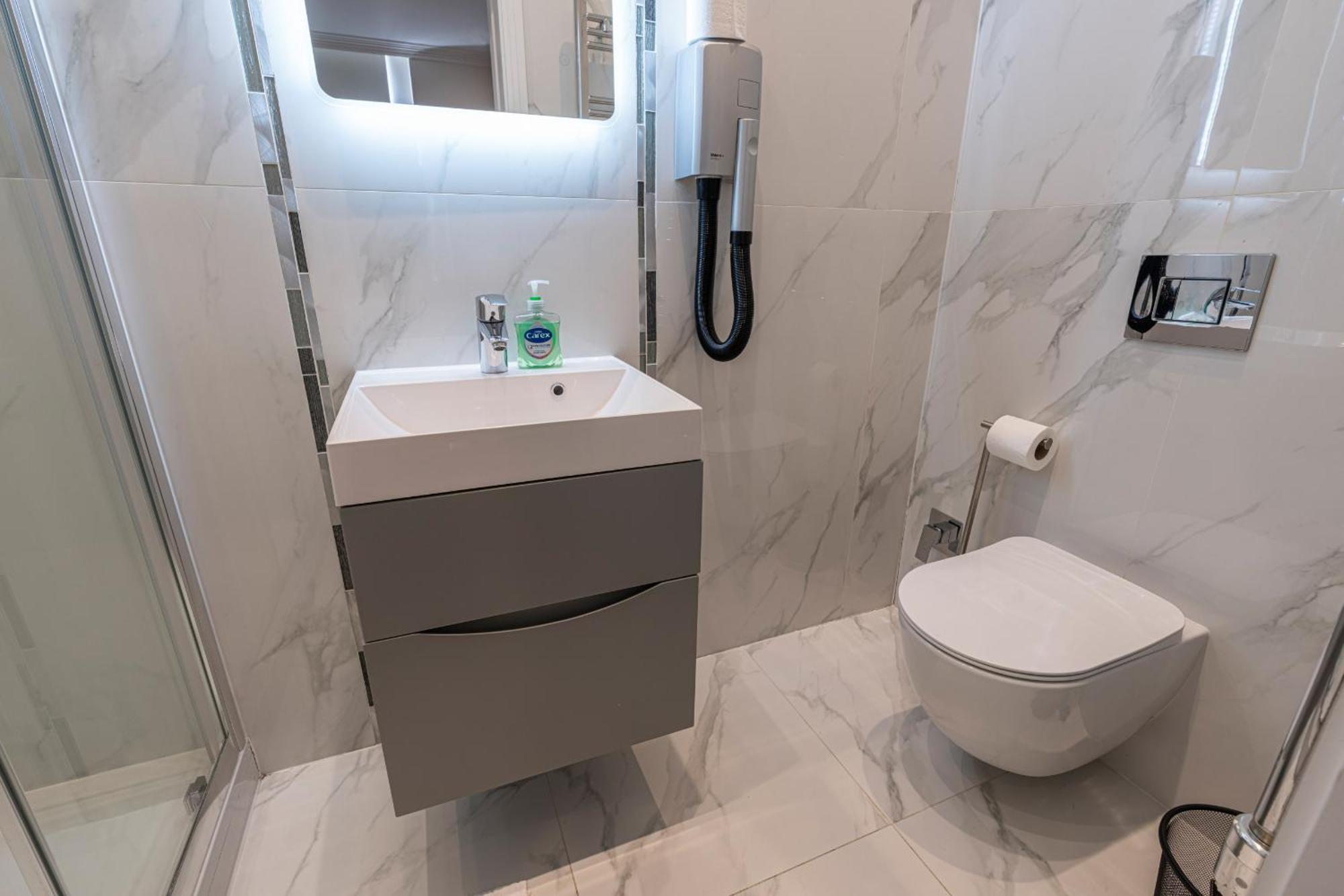 Modern Apartments Near Harrods And The Science Museum London Room photo